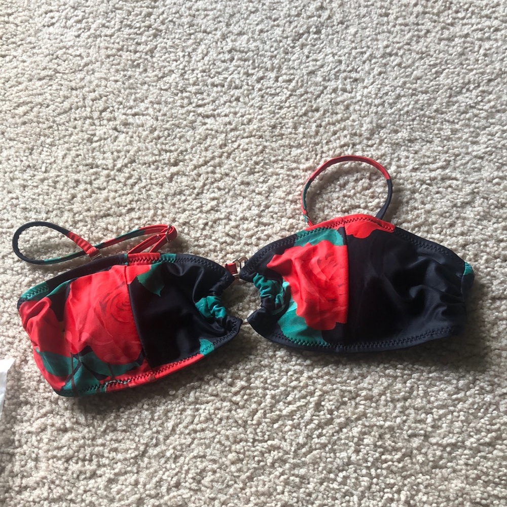 Ozei swim rose bikini top NWT - Picture 11 of 12